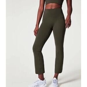 Spanx Booty Boost Yoga Pant Womens Small Petite Green Nylon Stretch Mid Rise